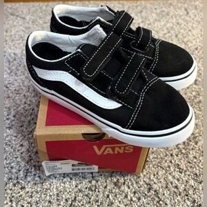 Vans Old Skool V Black Toddler shoes- Size 10 Toddler - New